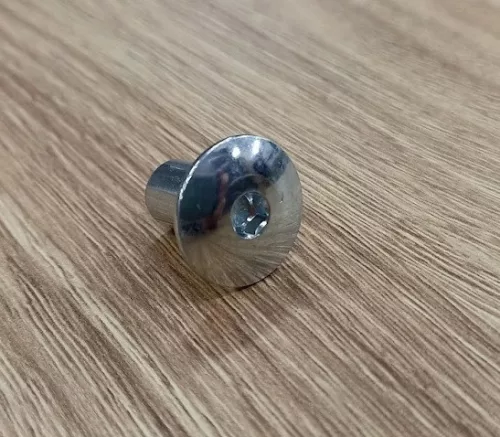 Csavar összefogó M8 imbuszos nikkel