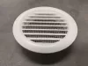 Szellőzőrács szúnyoghálós fehér 100mm