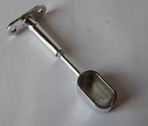 Akasztórúd tartó függesztett ovális zárt króm