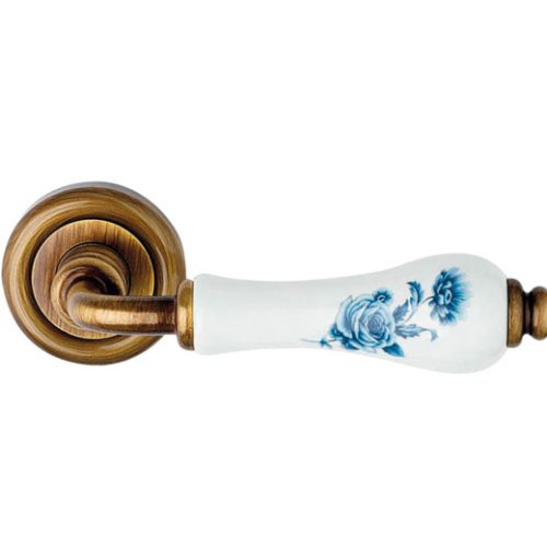 Linea Cali Dalia súrolt bronz körrozettás kilincsgarnitúra kék virágos fehér porcelánnal 600 RB 103 