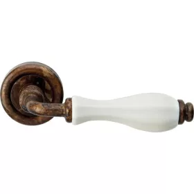   Linea Cali Erica antik réz / fehér porcelán körrozettás kilincsgarnitúra 1295 RB 103 AN