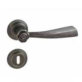   Linea Cali Rose antik fém körrozettás kilincsgarnitúra 996 RB 108 FV